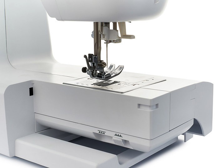 Компьютерная швейная машина CHAYKA NEW WAVE 877