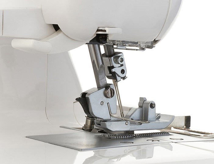 Оверлок CHAYKA 649