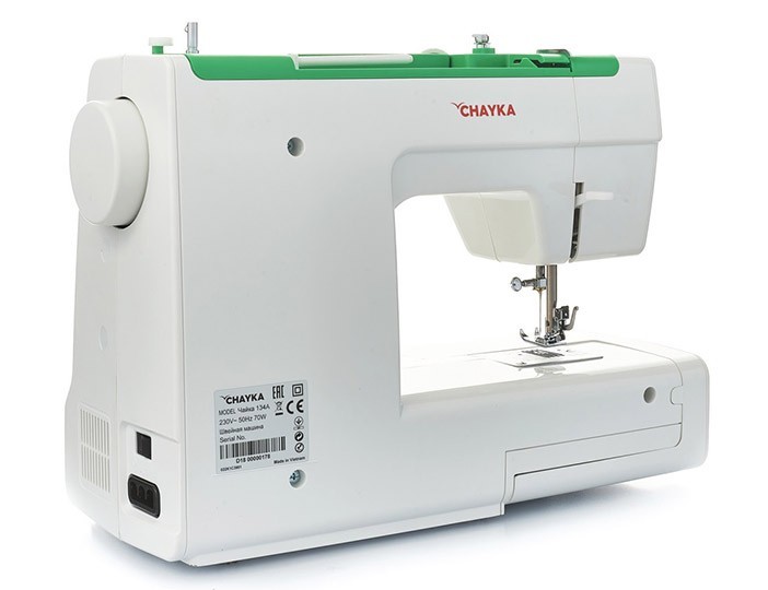 Электромеханическая швейная машина CHAYKA 134А