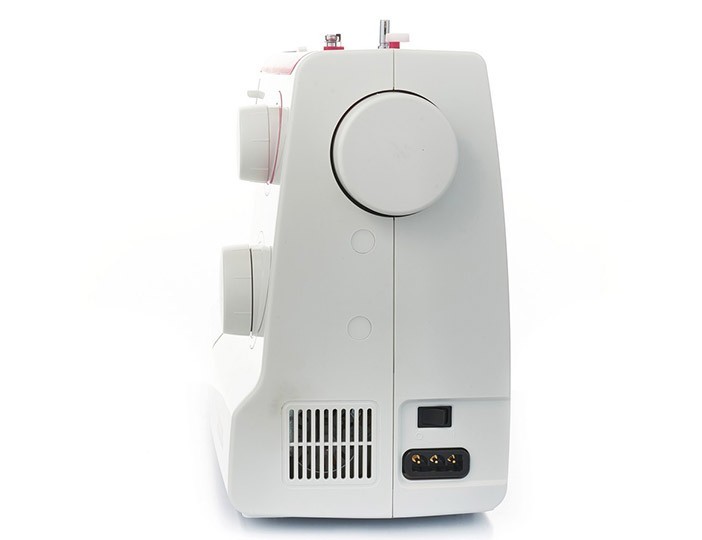 Электромеханическая швейная машина CHAYKA 145M