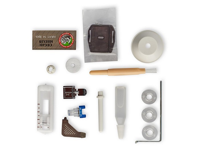 Электромеханическая швейная машина CHAYKA 145M