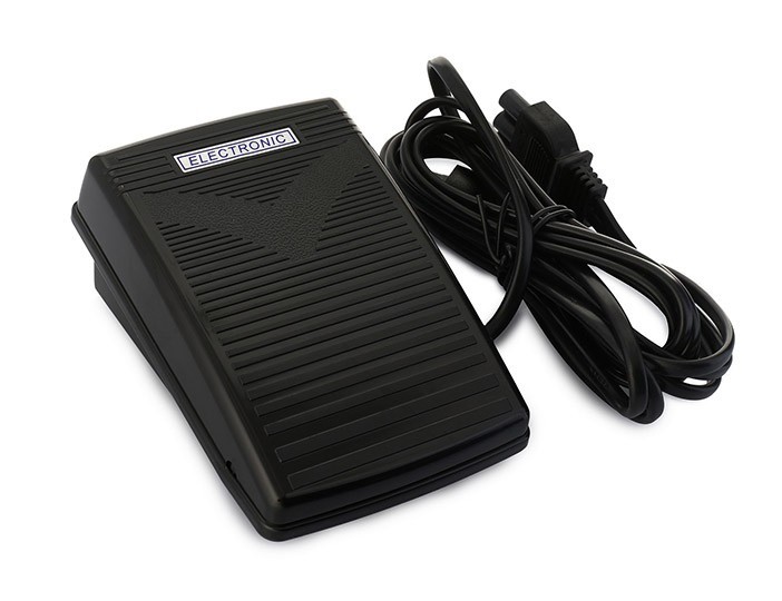 Электромеханическая швейная машина CHAYKA 210