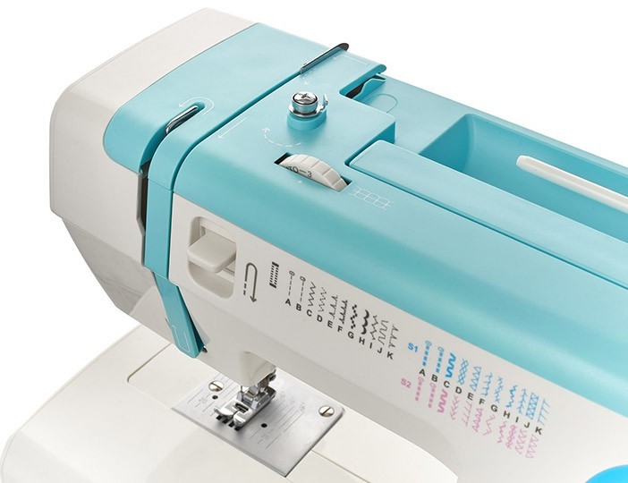 Электромеханическая швейная машина CHAYKA 745М