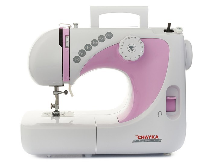 Электромеханическая швейная машина CHAYKA NEW WAVE 715