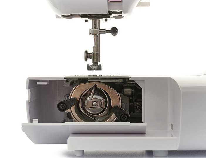 Электромеханическая швейная машина CHAYKA NEW WAVE 715