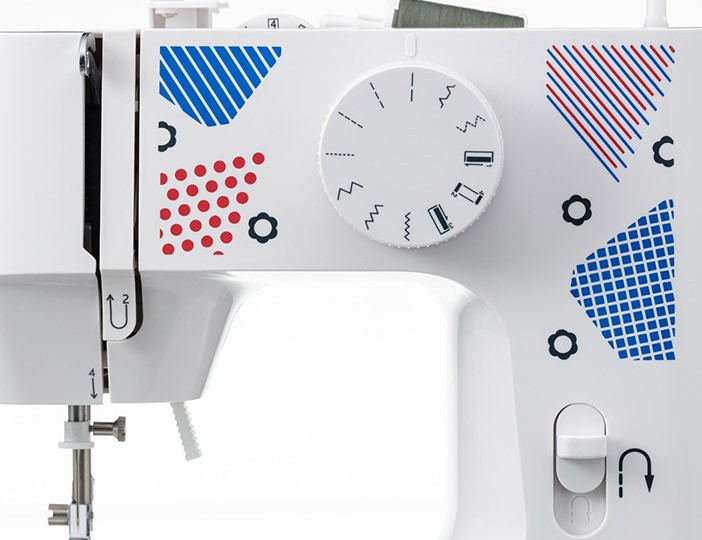 Электромеханическая швейная машинка CHAYKA EasyStitch 22