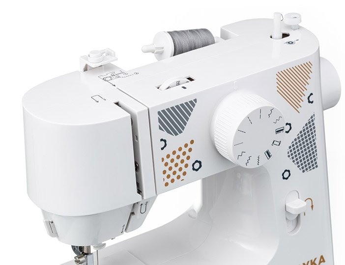 Электромеханическая швейная машинка CHAYKA SewingStyle 44